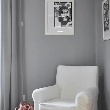 Bright Bright A With Balcony Saloniki